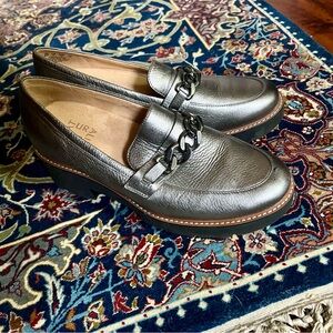 Naturalizer Dustin Loafer in Pewter Leather